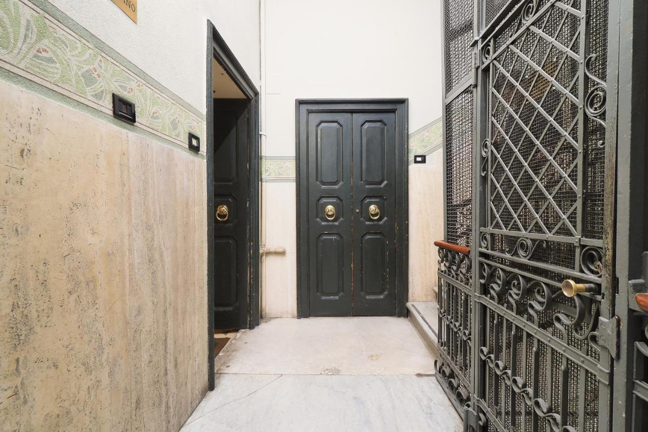 Unique Duomo Luxury Property ميلان المظهر الخارجي الصورة