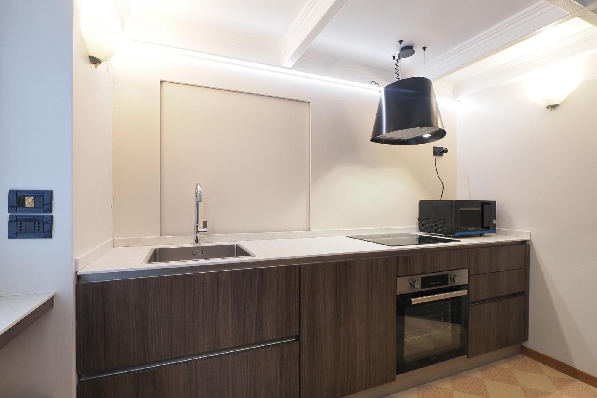 Unique Duomo Luxury Property ميلان المظهر الخارجي الصورة